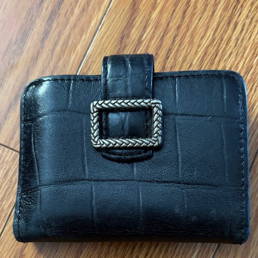 ‼️5/30/26 CLOSET CLOSING - MAKE AN OFFER‼️BRIGHTON LEATHER WALLET SILVER BUCKLE